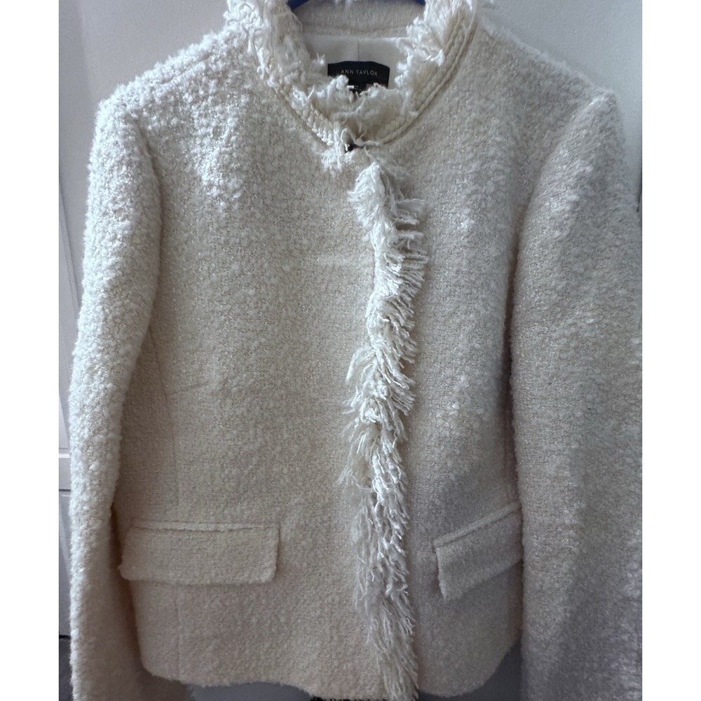 ANN TAYLOR JACKET - Picture 2 of 5